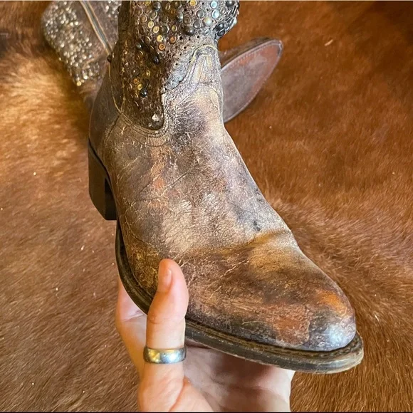 Rare Frye Deborah Studded Boots - Picture 3 of 10